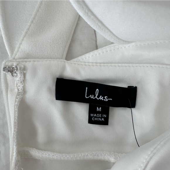 NWT Lulu’s white jumpsuit, size M - Picture 2 of 4